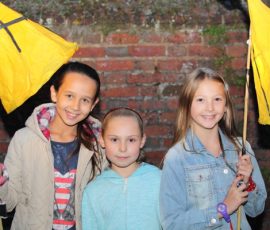 children-getting-ready-for-the-parade